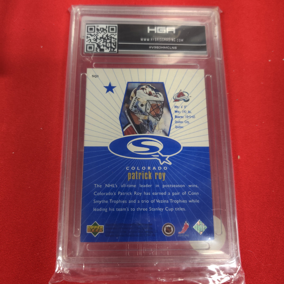 PATRICK ROY GRADED HOCKEY CARD