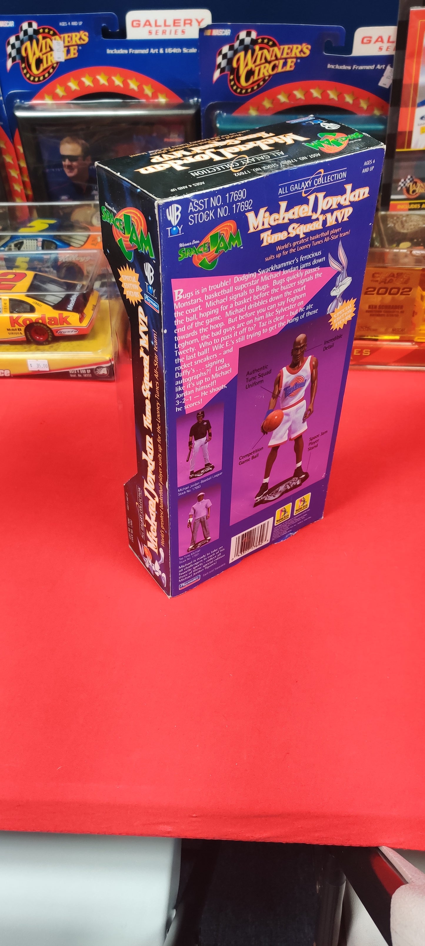 MICHEAL JORDAN ACTION FIGURE SPACE JAM
