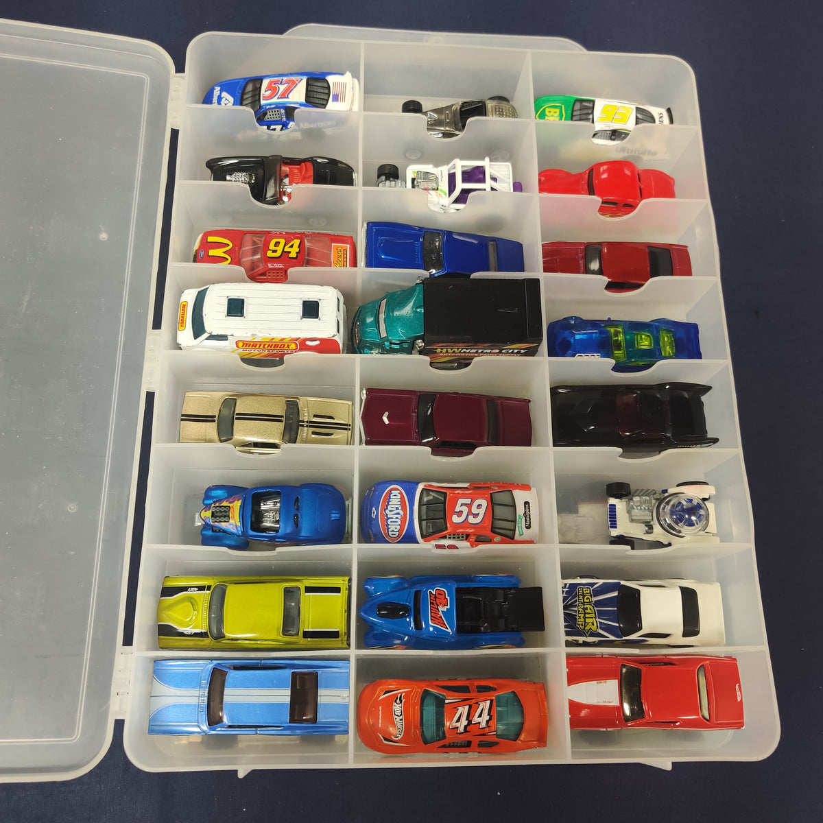 48 PACK FULL OF HOTWHEELS DIECAST CASE