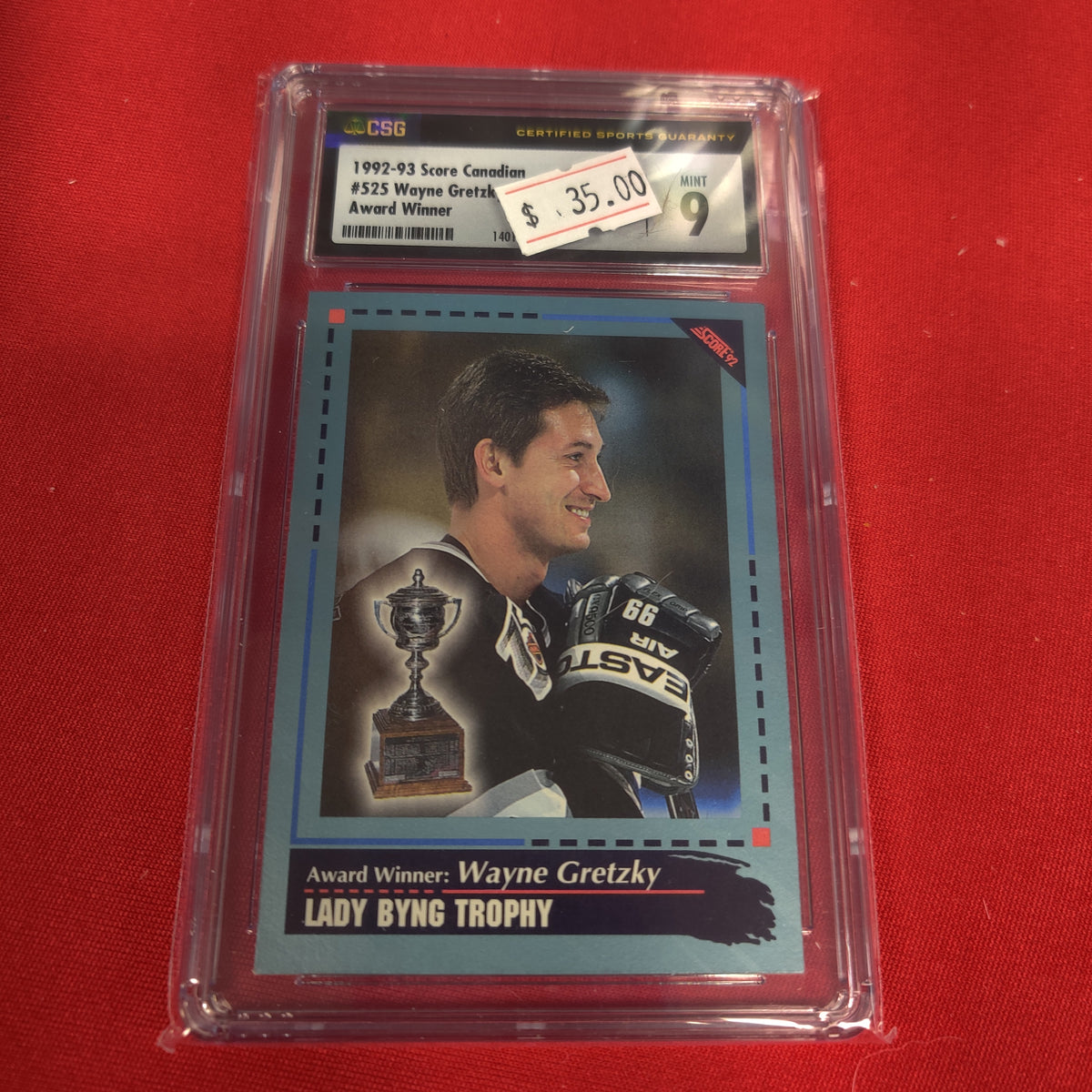 GRADED WAYNE GRETZKY HOCKEY CARD