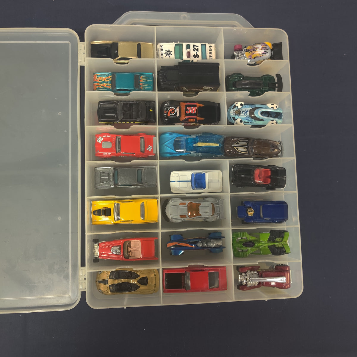48 PACK FULL OF HOTWHEELS NASCAR DIECAST CARS