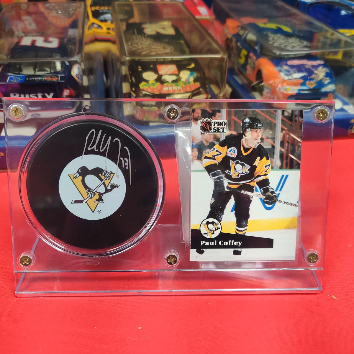 PAUL COFFEY CARD AND SIGNED PUCK DISPLAY NHL PROSET HOCKET DISPLAY