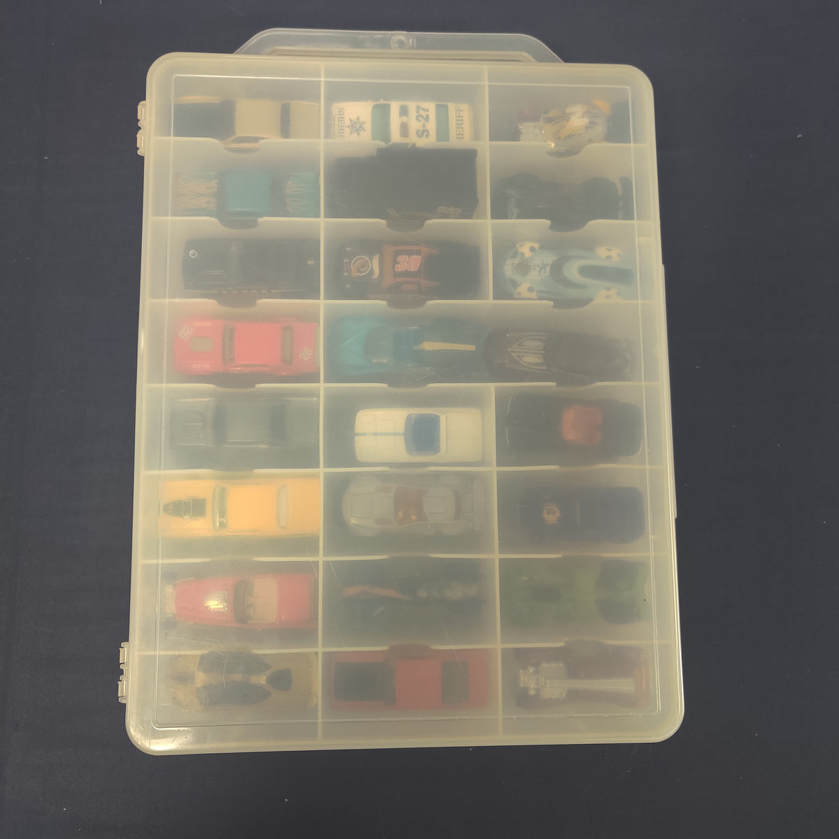 48 PACK FULL OF HOTWHEELS NASCAR DIECAST CARS