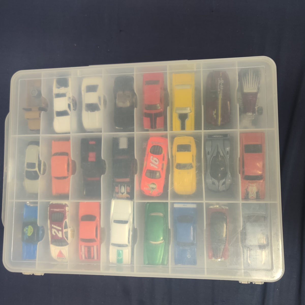 48 PACK FULL OF HOTWHEELS DIECAST CASE