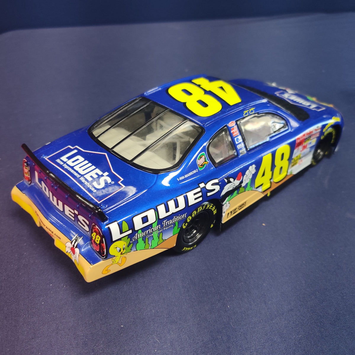 #48 1:18 SCALE LOWES LOONEY TOONS NASCAR MODEL