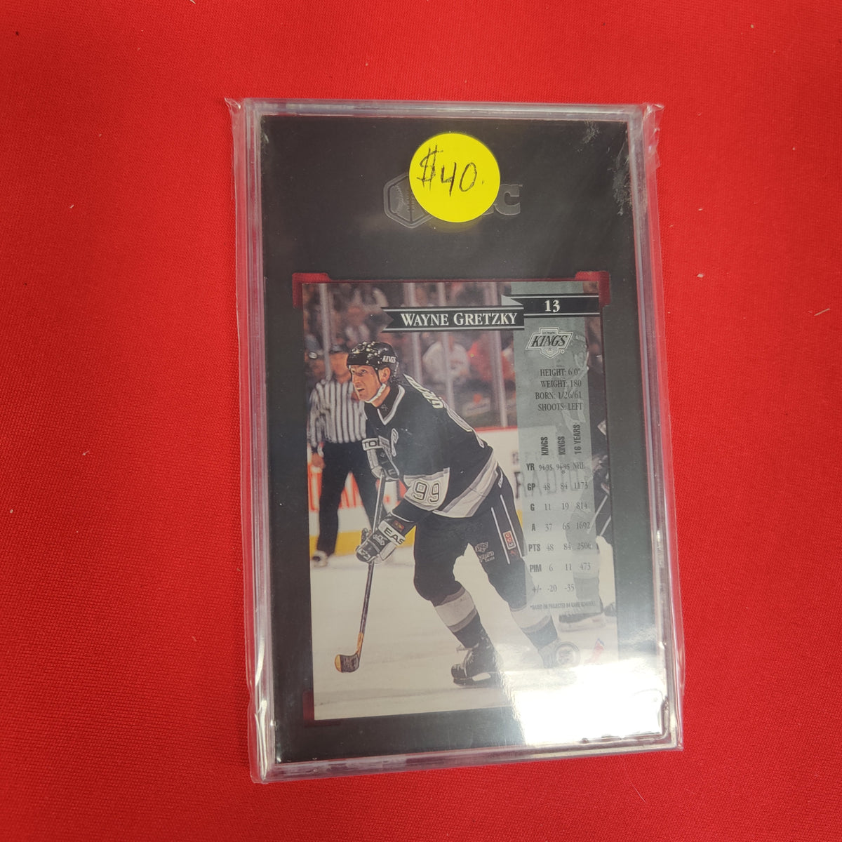 WAYNE GRETZKY GRADED HOCKEY CARD
